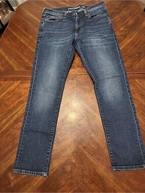 Amazon Essentials Men's Slim Fit Blue Jeans